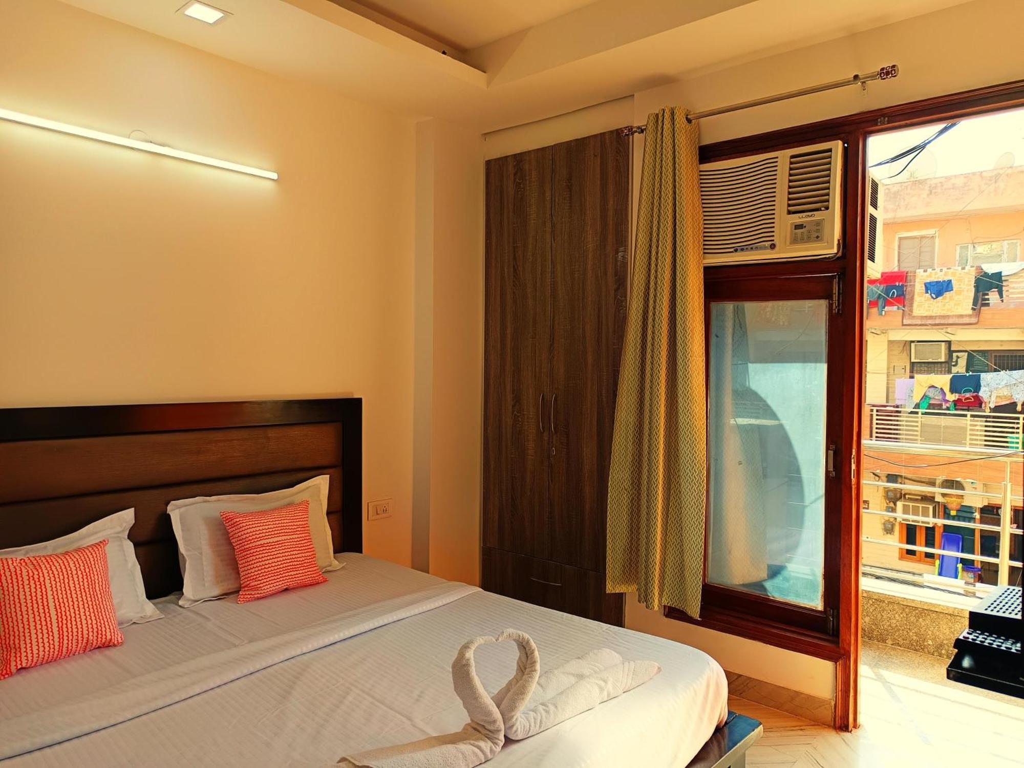 Sapphire Near Nizamuddin Railway Station Homestay New Delhi